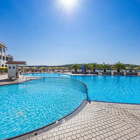 Family Resort Del Mar Banjole Εξωτερικό φωτογραφία