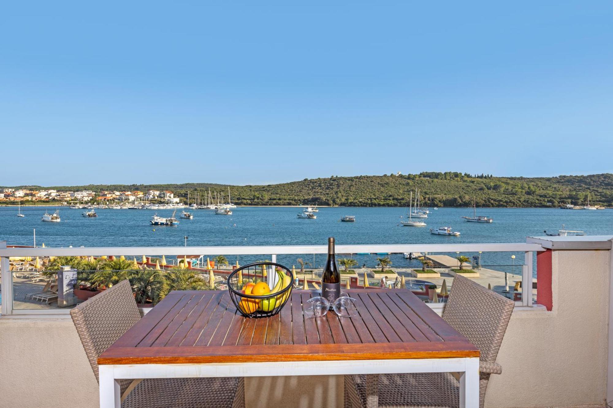 Family Resort Del Mar Banjole Εξωτερικό φωτογραφία