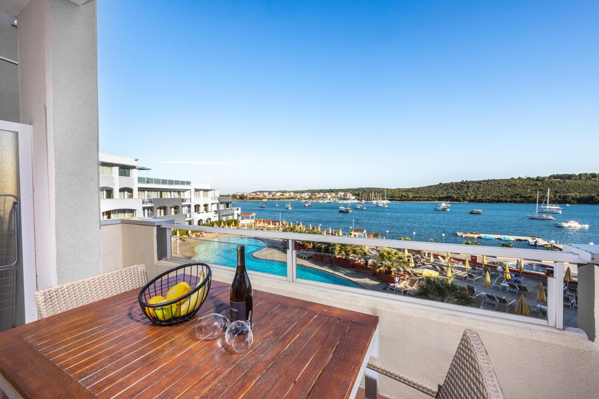 Family Resort Del Mar Banjole Εξωτερικό φωτογραφία